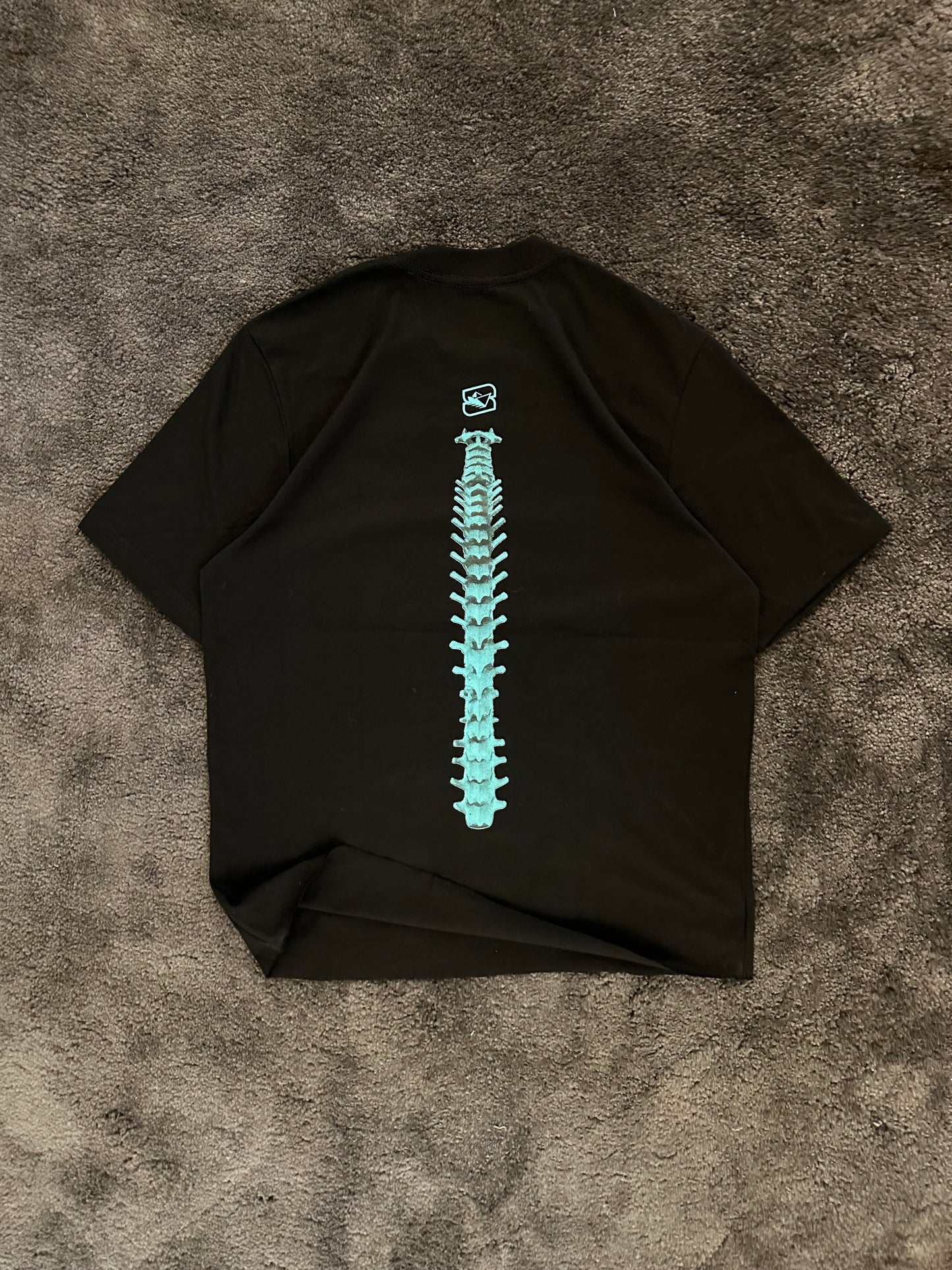 RIB CHOP TEE (BLACK)